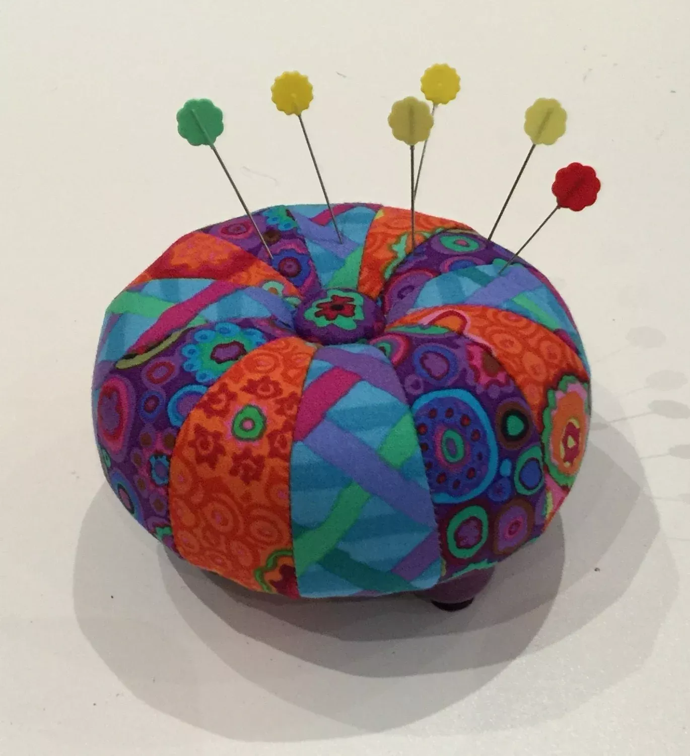4" TUFFET PINCUSHION KITby Sew Colorful
